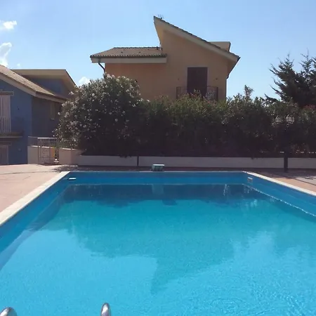 Nuovo In Full Optional Con Piscina E Veranda Vista Mare A 500 Mt Dalla Della Scala アパート レアルモンテ